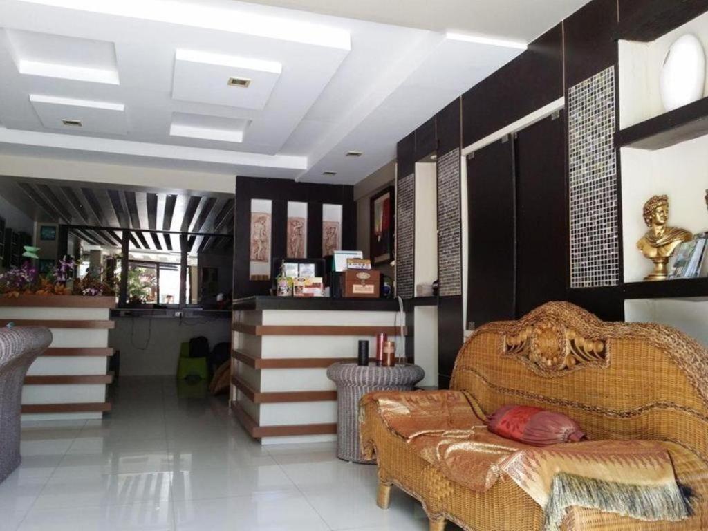 Quezon Premier Hotel Lucena Bagian luar foto