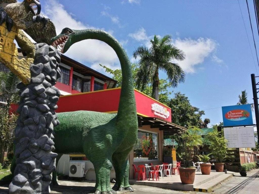 Quezon Premier Hotel Lucena Bagian luar foto